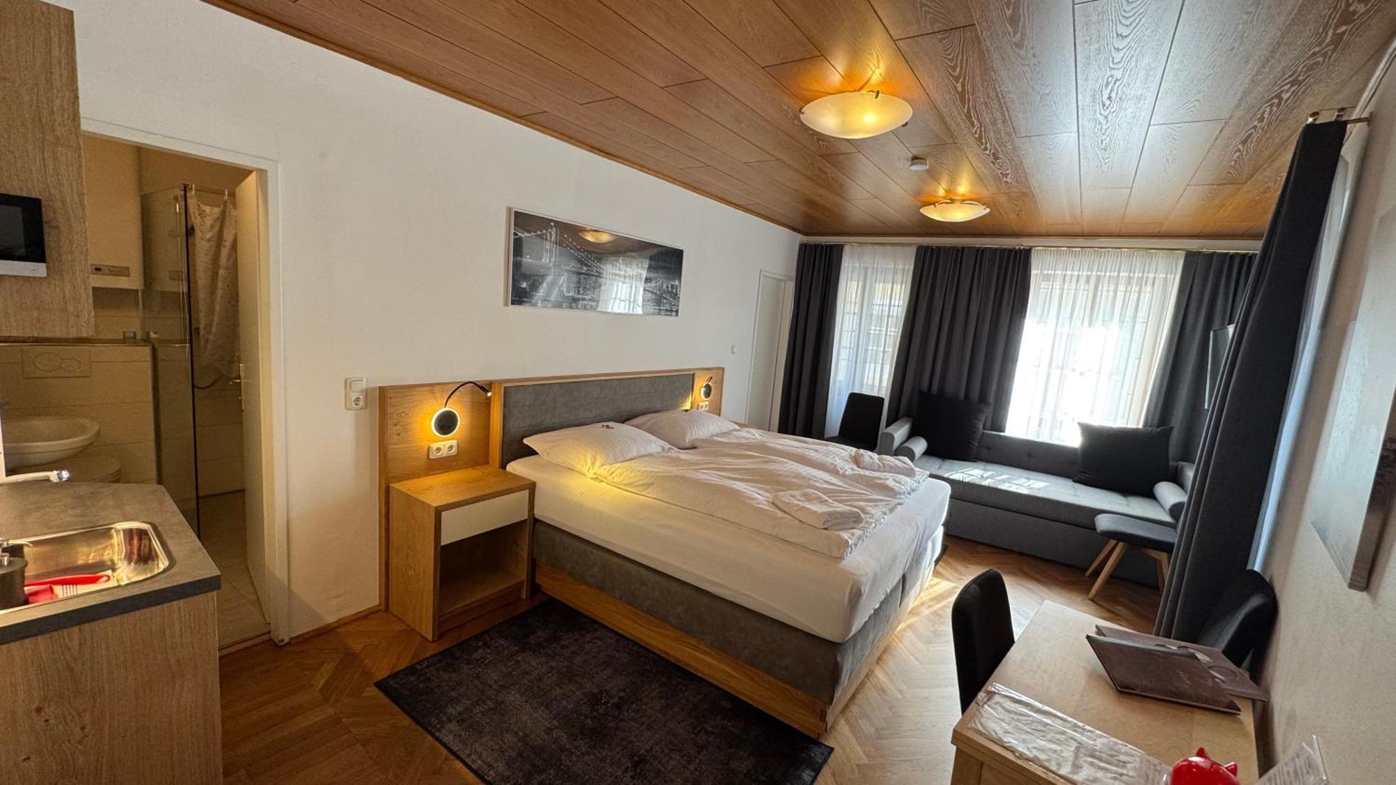 Guesthouse Mozart - Apartment House Salzburg Bagian luar foto